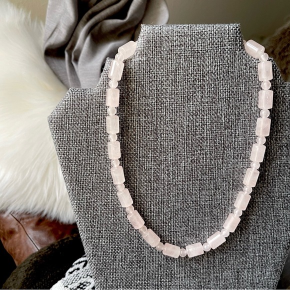 ROSE QUARTZ | Elongated Round Cylindrical Beaded Pink Rose Quartz 18" Necklace - Picture 11 of 12